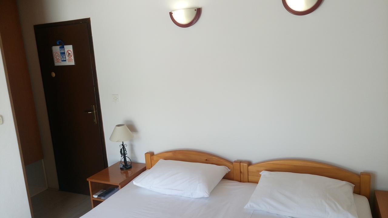 Guesthouse Budima Banići Extérieur photo